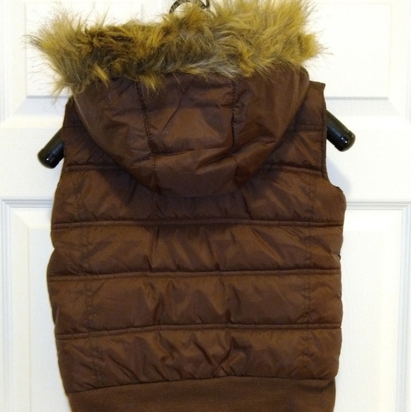 Cactus Clone puffer vest - NWT - Picture 8 of 9